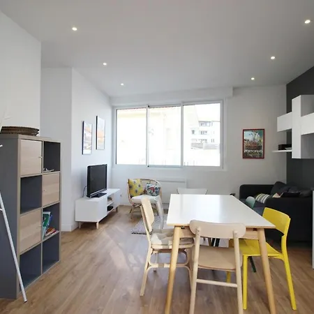 Maison Calme Et Ensoleillee A Semesterbostad Biarritz