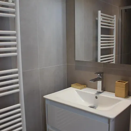 Maison Calme Et Ensoleillee A Biarritz
